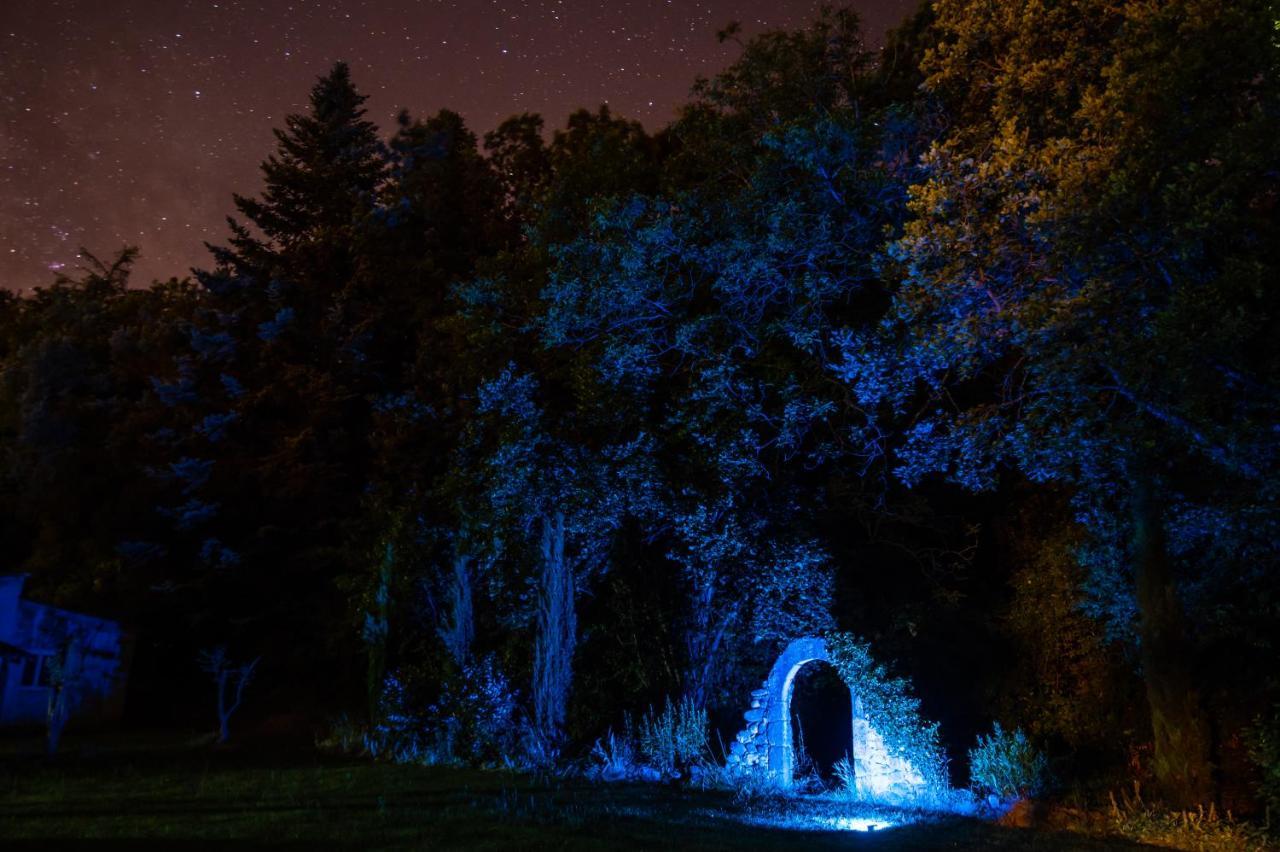 L'Oustaou Panzió Château-Arnoux Kültér fotó