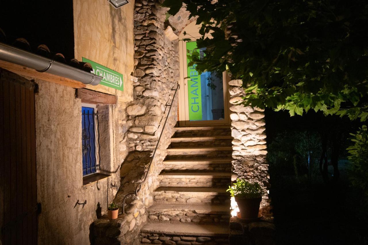 L'Oustaou Panzió Château-Arnoux Kültér fotó